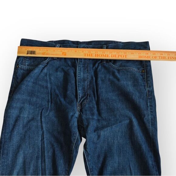 Levi's 513 Blue Relaxed Jeans with Classic Style 38/32 - Picture 2 of 5